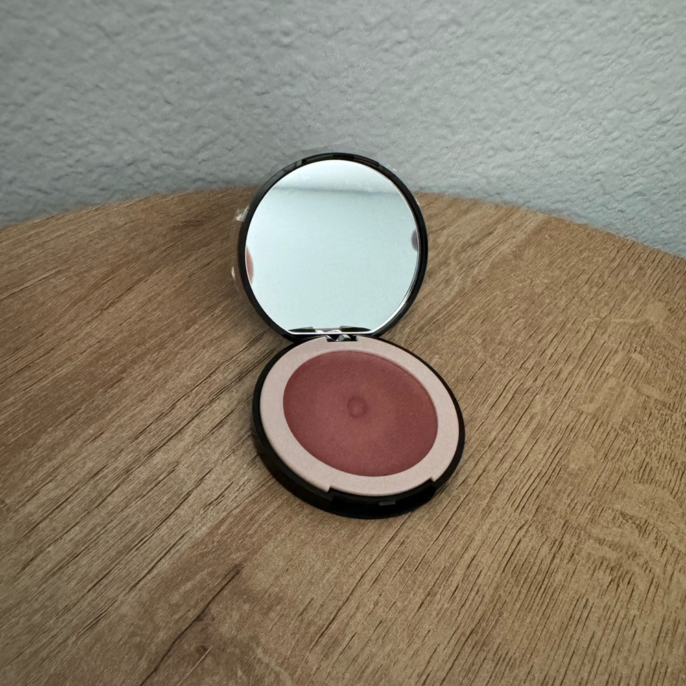 Doll 10 Multitasking Blush & Highlight Soufflé- You’re Making Me Blush